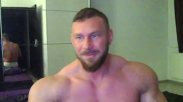 Snapshot of muscularkevin chatting on 30, 4, 2026 muscularkevin online show from 30, 4, 2026