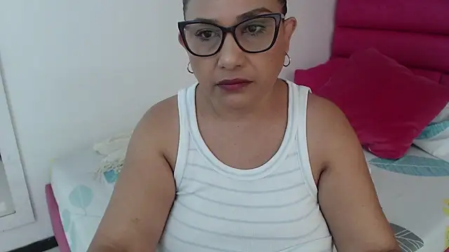 Snapshot of Katha_Marck chatting on 14, 5, 2026 Katha Marck online show from 14, 5, 2026