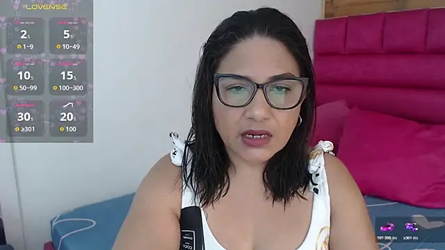 Snapshot of Katha_Marck chatting on 7, 5, 2026 Katha Marck online show from 7, 5, 2026