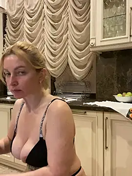 Amazoniiaa online show from 3, 3, 2025
