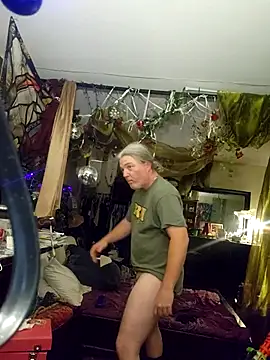 Snapshot of Hotredheadandtoungelasher chatting on 5, 5, 2026 Hotredheadandtoungelasher online show from 5, 5, 2026