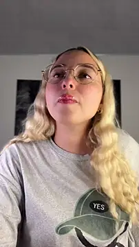 Irisweet  online show from 16, 11, 2025