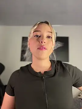 Irisweet  online show from 2, 12, 2025