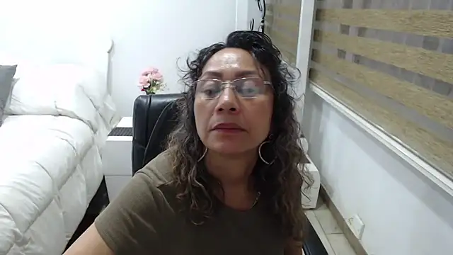 jesy hot online show from 22, 11, 2025