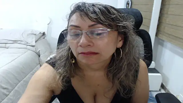 jesy hot online show from 1, 7, 2026