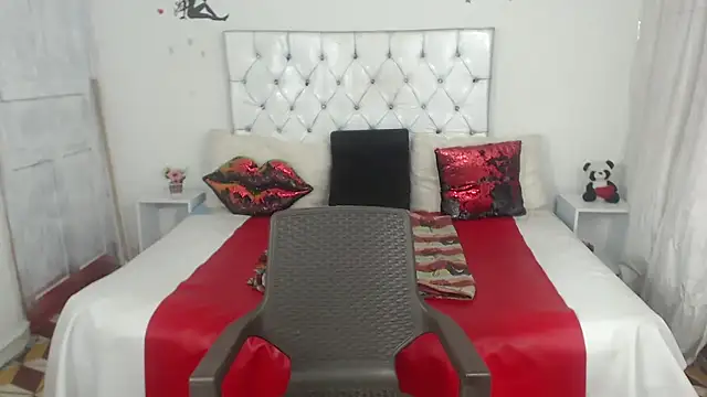 Snapshot of Sweetbigcatt chatting on 3, 5, 2026 Sweetbigcatt online show from 3, 5, 2026