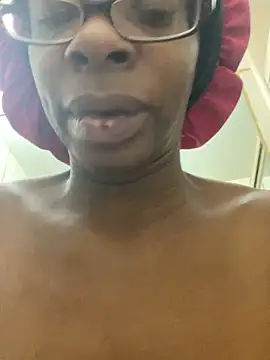 Jasmine FullsShine online show from 18, 9, 2025