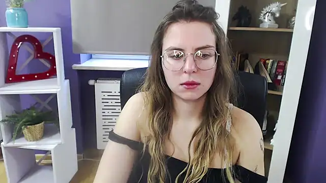 Zoey Erotic online show from 12, 2, 2025