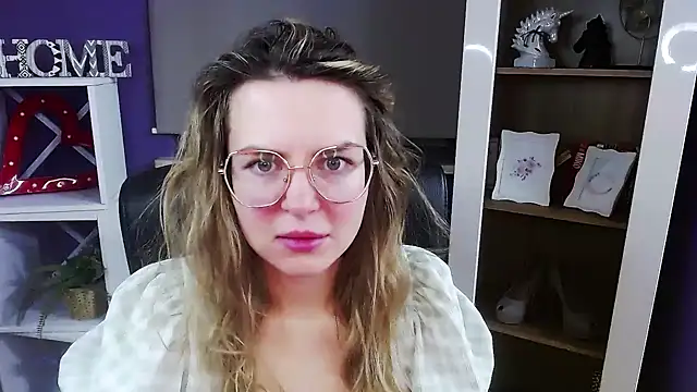 Zoey Erotic online show from 7, 1, 2026