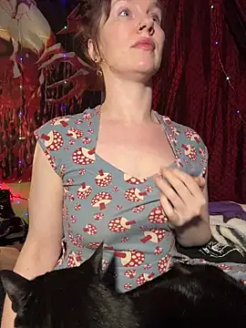 Snapshot of courtneyoccult chatting on 1, 12, 2025 courtneyoccult online show from 1, 12, 2025