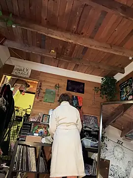 courtneyoccult online show from 7, 12, 2024