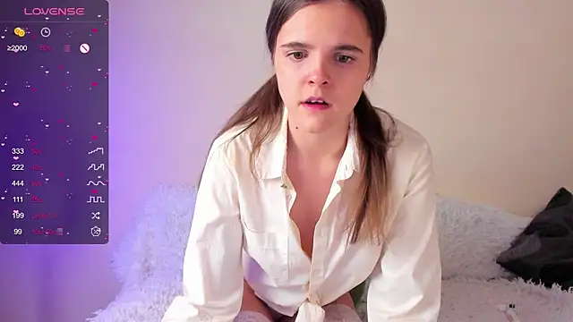 Ema X Love online show from 21, 12, 2025