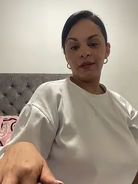 Snapshot of Kataliina chatting on 13, 5, 2026 Kataliina online show from 13, 5, 2026