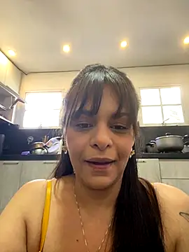 Snapshot of Kataliina chatting on 8, 9, 2025 Kataliina online show from 8, 9, 2025