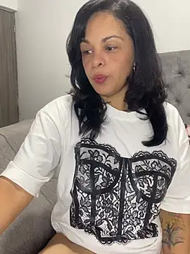 Snapshot of Kataliina chatting on 17, 5, 2026 Kataliina online show from 17, 5, 2026