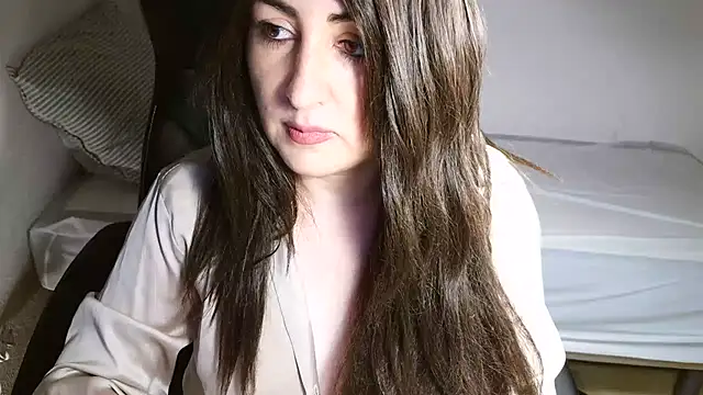 naughty sarahh online show from 16, 7, 2026