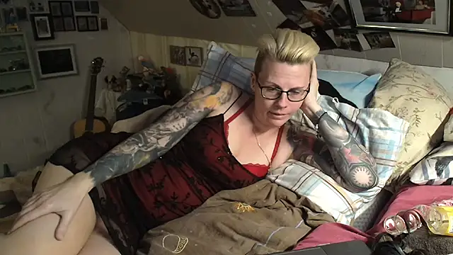 MaryG online show from 30, 1, 2025