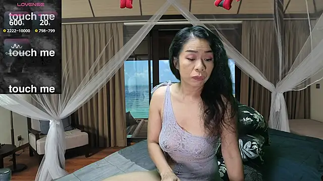 Snapshot of HornyShyAsian chatting on 4, 10, 2025 HornyShyAsian online show from 4, 10, 2025