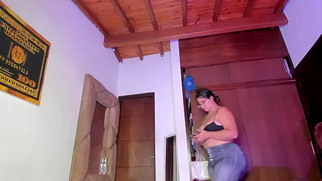 GiselReyes online show from 20, 11, 2025