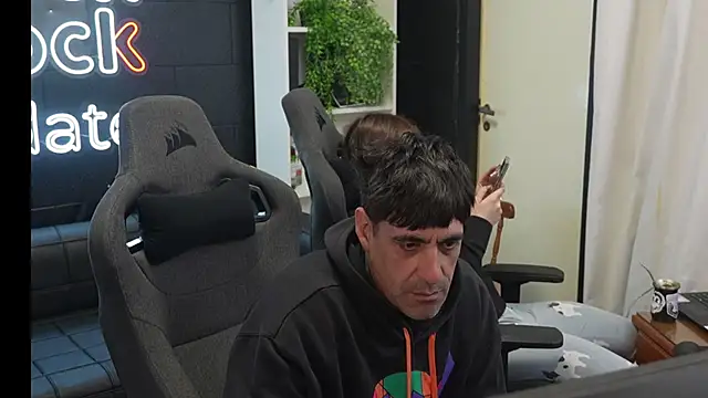 Elnonoykeila77 online show from 27, 10, 2025