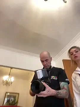 Elnonoykeila77 online show from 2, 4, 2026