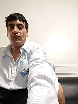 Elnonoykeila77 online show from 15, 2, 2026