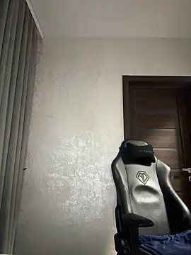 Evellyn online show from 15, 11, 2025