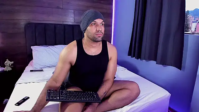 Snapshot of anthonylatynxd chatting on 2, 7, 2026 anthonylatynxd online show from 2, 7, 2026