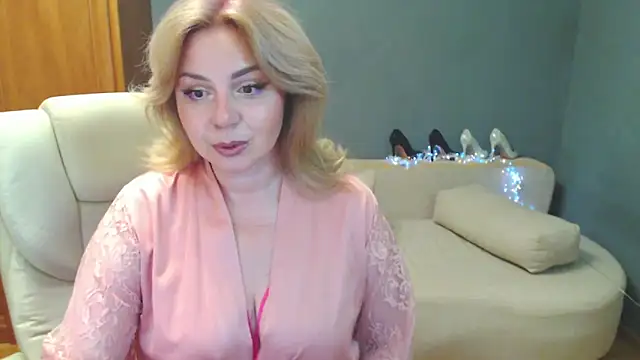 Snapshot of Cute_sun chatting on 14, 9, 2025 Cute sun online show from 14, 9, 2025