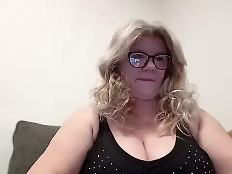 Diana 49 online show from 4, 4, 2026