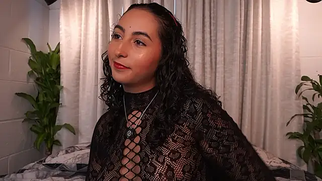 agatha collins  online show from 27, 3, 2026