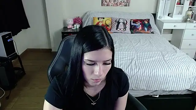 Snapshot of kittykat18x chatting on 4, 6, 2026 kittykat18x online show from 4, 6, 2026