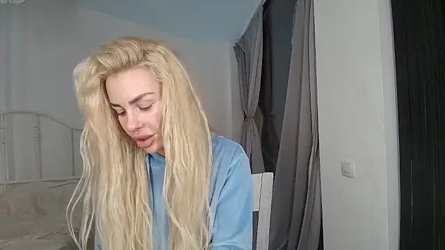 Snapshot of Roshana16 chatting on 16, 1, 2026 Roshana16 online show from 16, 1, 2026