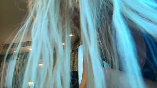 Snapshot of Roshana16 chatting on 8, 2, 2026 Roshana16 online show from 8, 2, 2026