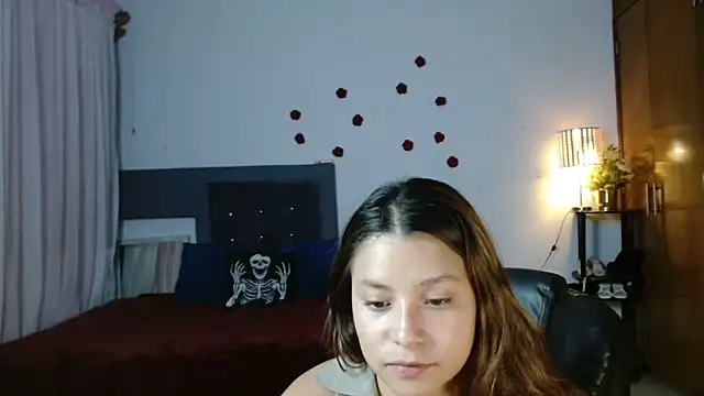 Snapshot of 3littleschoolteens chatting on 21, 7, 2026 3littleschoolteens online show from 21, 7, 2026