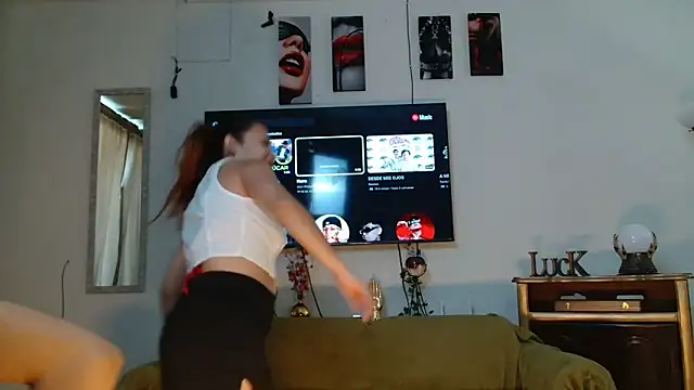 3littleschoolteens online show from 6, 11, 2025