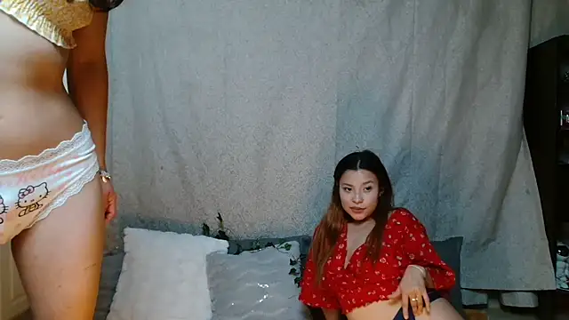 3littleschoolteens online show from 26, 10, 2025