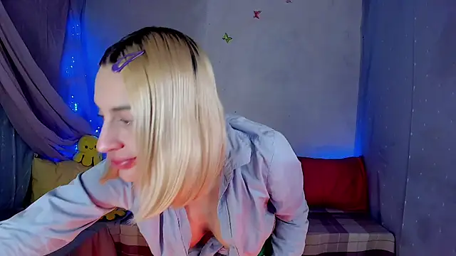 LickLizzy online show from 25, 2, 2026