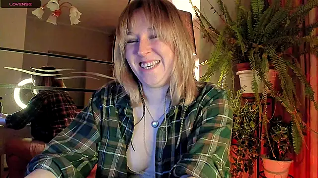 Snapshot of 5_in_one chatting on 9, 1, 2026 5 in one online show from 9, 1, 2026