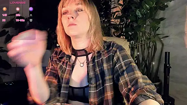 Snapshot of 5_in_one chatting on 7, 1, 2026 5 in one online show from 7, 1, 2026