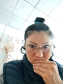 LaInsaciableIntensa online show from 3, 11, 2025