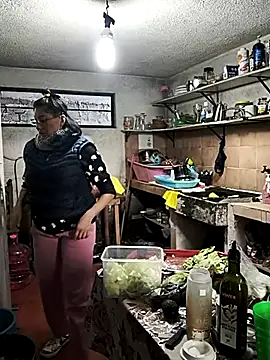 LaInsaciableIntensa online show from 20, 12, 2025