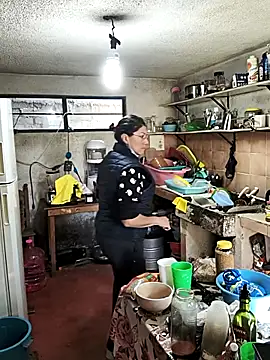 LaInsaciableIntensa online show from 21, 12, 2025