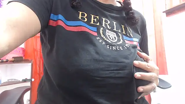 heyline milf online show from 24, 2, 2026