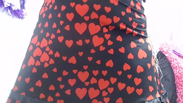 Snapshot of heyline_milf chatting on 27, 11, 2025 heyline milf online show from 27, 11, 2025