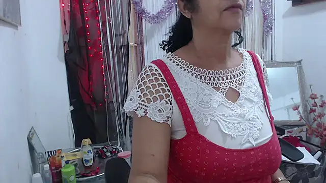 heyline milf online show from 3, 2, 2025