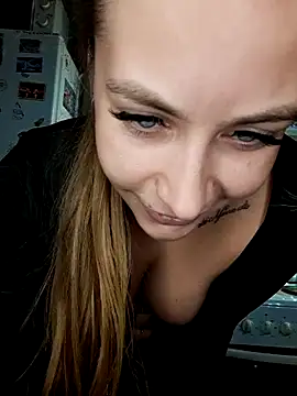 Keli Jessi online show from 5, 12, 2024