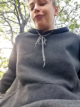 Keli Jessi online show from 19, 4, 2026