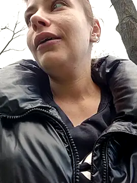 Keli Jessi online show from 13, 4, 2026