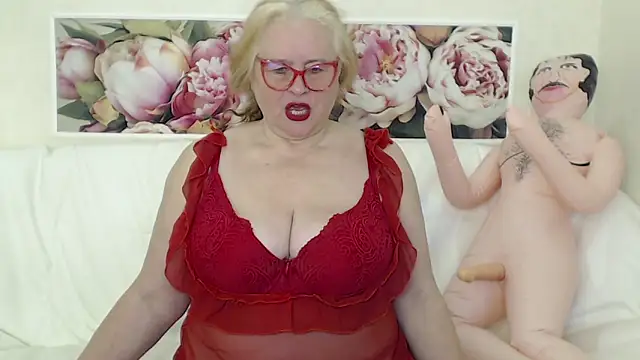 FlaviaSquirts online show from 1, 2, 2026